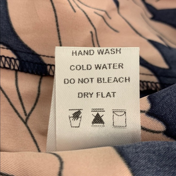 Elegant Navy and Pink Floral One-Shoulder Dress - Picture 10 of 12